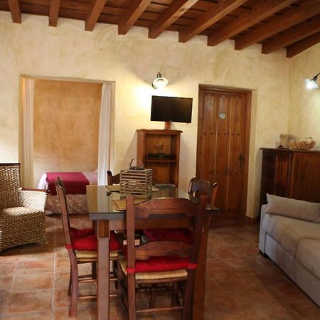 Apartamentos Rurales La Solana Robledillo De Gata Eksteriør billede
