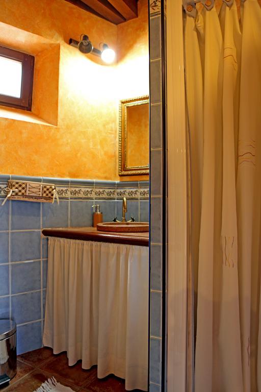 Apartamentos Rurales La Solana Robledillo De Gata Eksteriør billede
