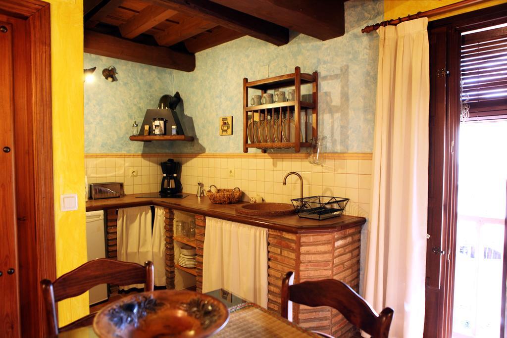 Apartamentos Rurales La Solana Robledillo De Gata Eksteriør billede