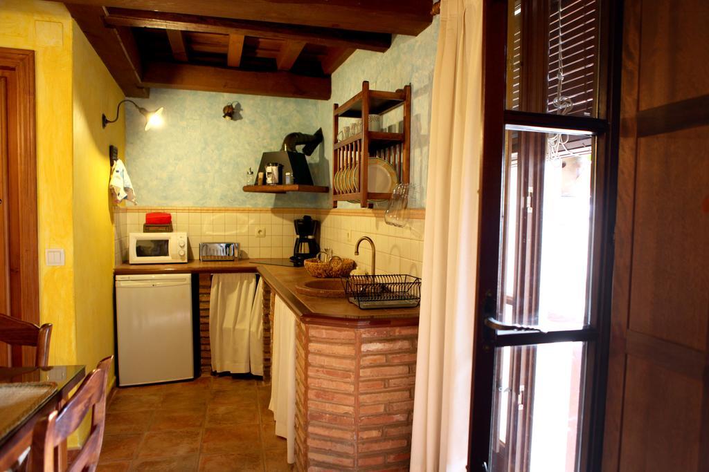 Apartamentos Rurales La Solana Robledillo De Gata Eksteriør billede
