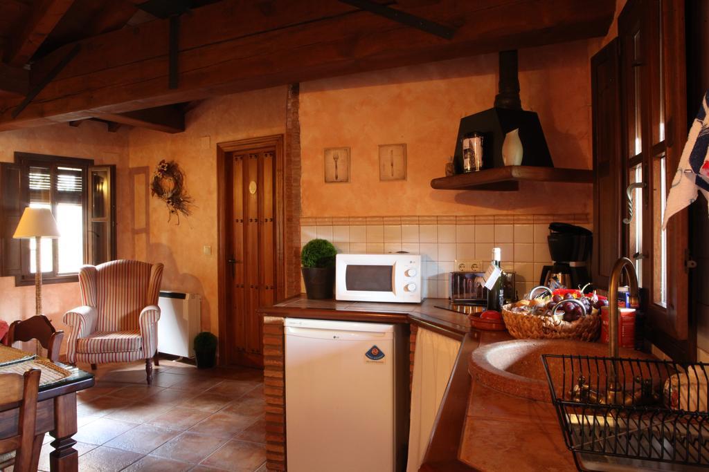 Apartamentos Rurales La Solana Robledillo De Gata Eksteriør billede