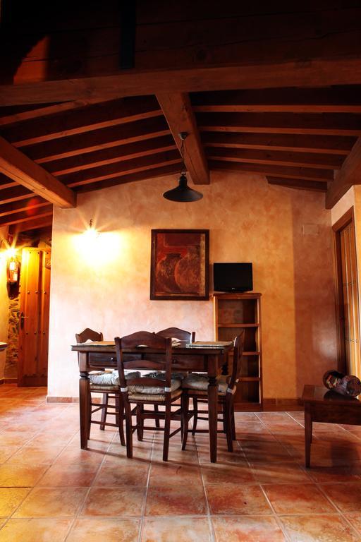 Apartamentos Rurales La Solana Robledillo De Gata Eksteriør billede